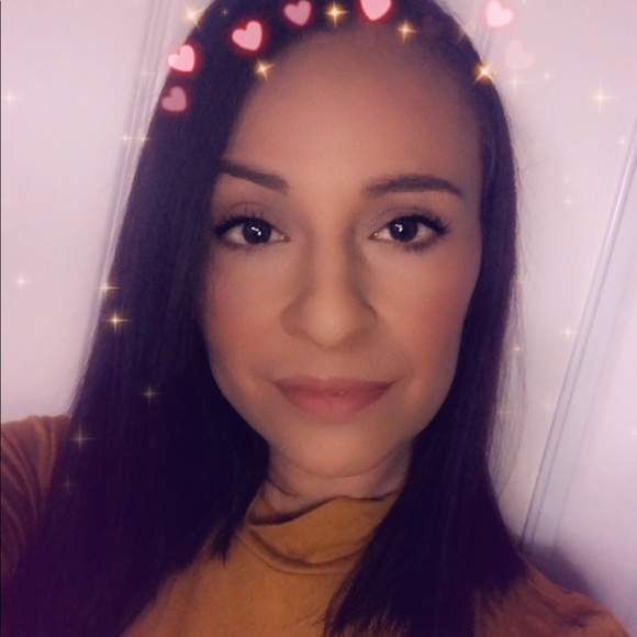 Meet your Posher, Ruth - Picture 1 of 1